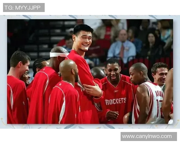 篮球明星的辉煌历程与赛场传奇揭秘，成就与挑战交织的运动人生